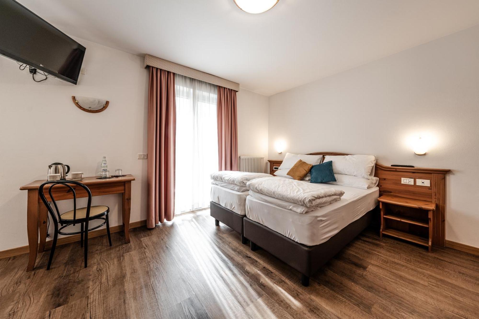 Hotel La Noria コンメッツァドゥーラ エクステリア 写真