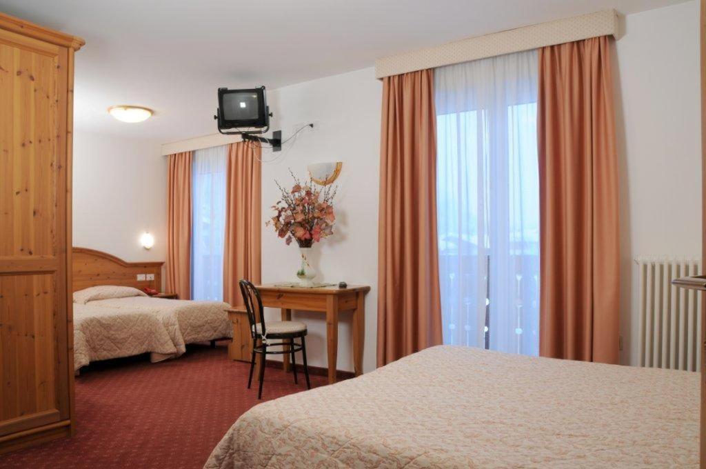 Hotel La Noria コンメッツァドゥーラ エクステリア 写真